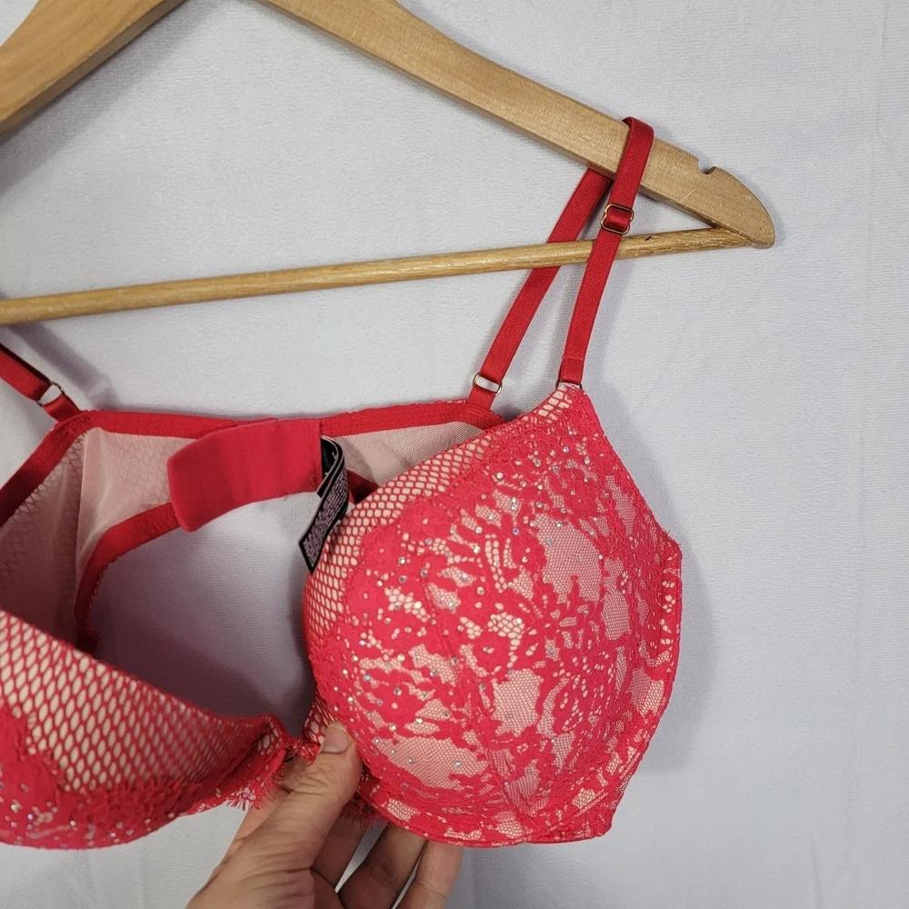 Victoria's Secret Lace Bra - Vibrant Red